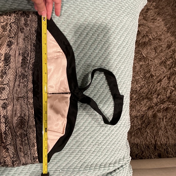 Express size 12 flowy “going out” halter top - Picture 10 of 13